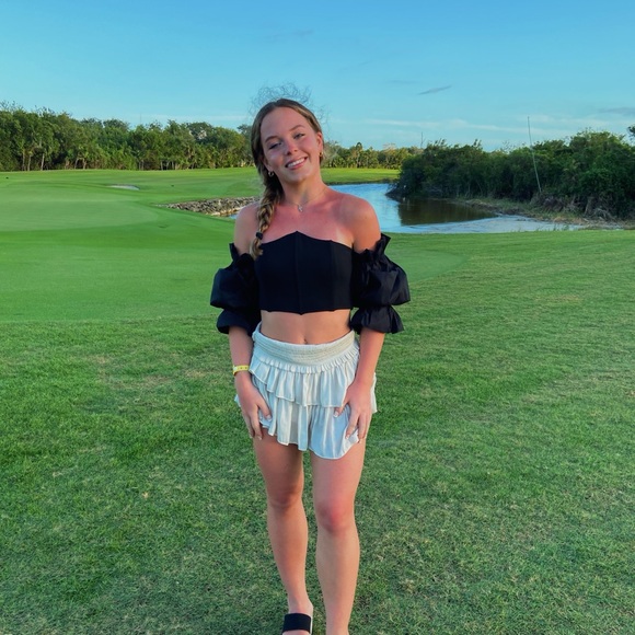 Cream Ruffled mini Skirt - Picture 3 of 3